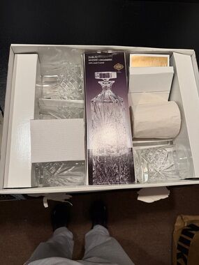 Godinger Clear Crystal Dublin Whiskey Decanter Gift Set